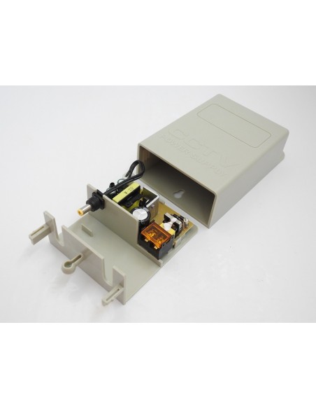 Alimentatore 12V 2A -2000MA con connettore dc 5.5/2.1mm  AC 220V  ESTERNO / WATERPROOF