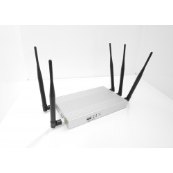 WIRELESS ROUTER 300Mbps LONG RANGE DLNA,4LAN,1WAN,1USB Mach Power